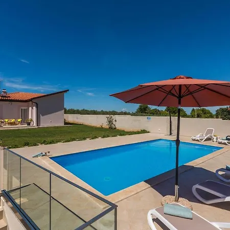 Kavaljer Villa *